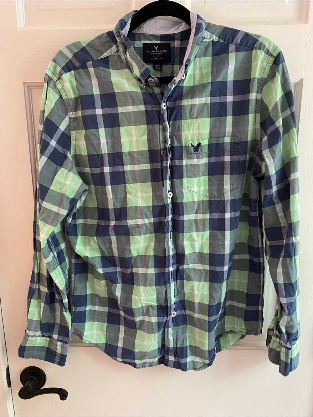 American Eagle Outfitters Green and Blue Plaid Classic Fit Collared Shirt Size M
